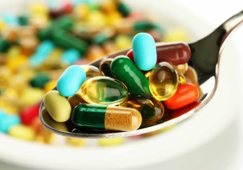 The Benefits and Risks of Taking Health Supplements with Other Medications
